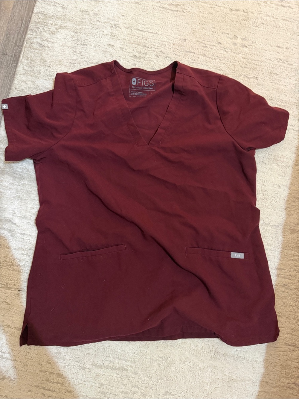Figs V-Neck Scrub Top in Wine